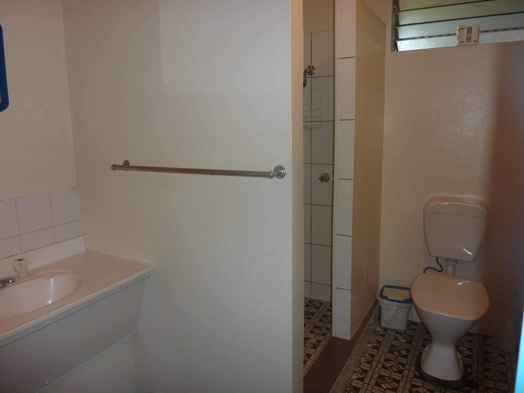 Jjs Backpackers Hostel Кэрнс Экстерьер фото
